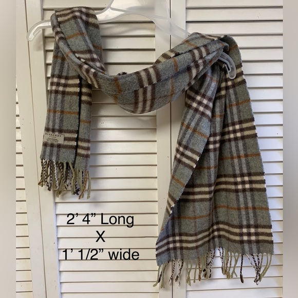 Burberry London Cashmere Scarf in Gray and Cream Plaid - Picture 1 of 2